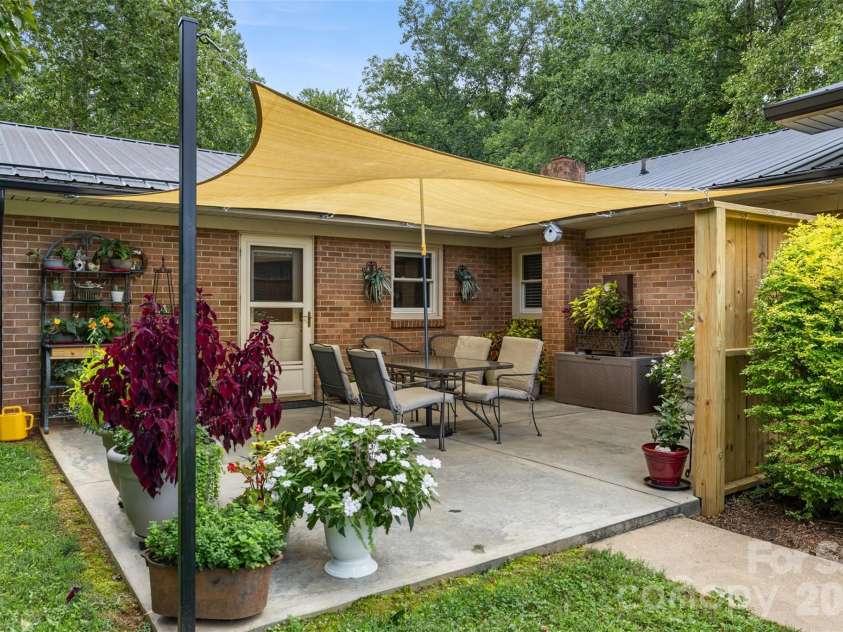 202 Legion Road, Hudson, NC 28638.  MLS# CAR4419019, YatesRealty ID 47352. 