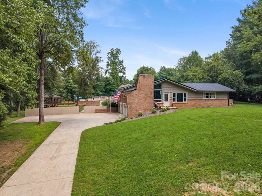 202 Legion Road, Hudson, NC 28638.  MLS# CAR4419019, YatesRealty ID 47352. 