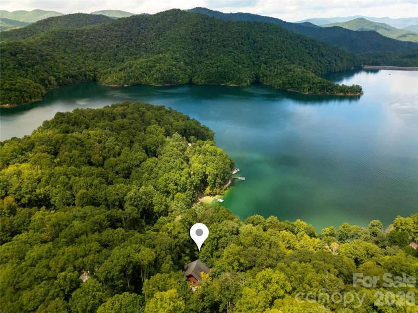 135 Ridge Top Drive, Topton, NC 28781.  MLS# CAR4418835, YatesRealty ID 47353. 