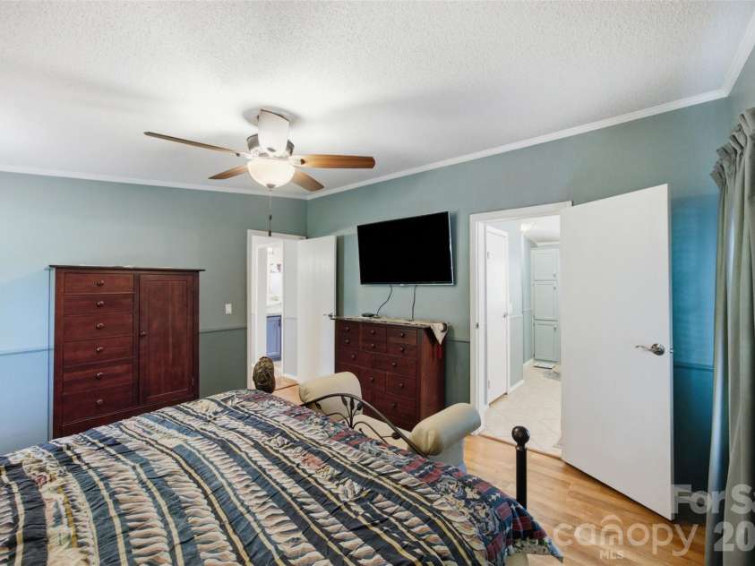 185 Payne Street, Mount Holly, NC 28120.  MLS# CAR4418769, YatesRealty ID 47354. 