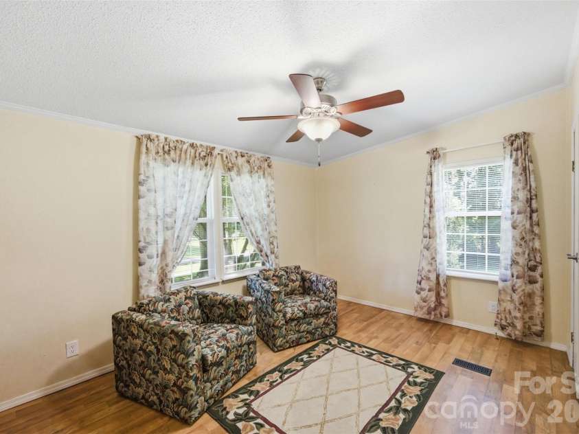 185 Payne Street, Mount Holly, NC 28120.  MLS# CAR4418769, YatesRealty ID 47354. 