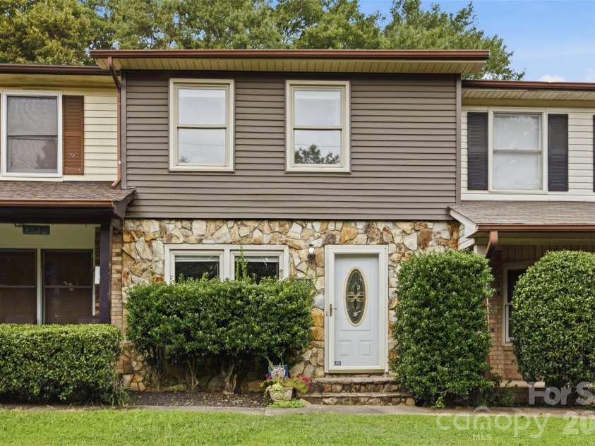 1228 B Oakwood Avenue, Kannapolis, NC 28081.  MLS# CAR4418779, YatesRealty ID 47355. 