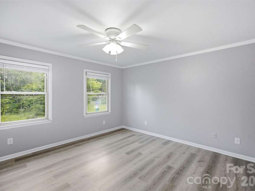 1228 B Oakwood Avenue, Kannapolis, NC 28081.  MLS# CAR4418779, YatesRealty ID 47355. 