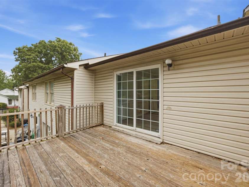 1228 B Oakwood Avenue, Kannapolis, NC 28081.  MLS# CAR4418779, YatesRealty ID 47355. 