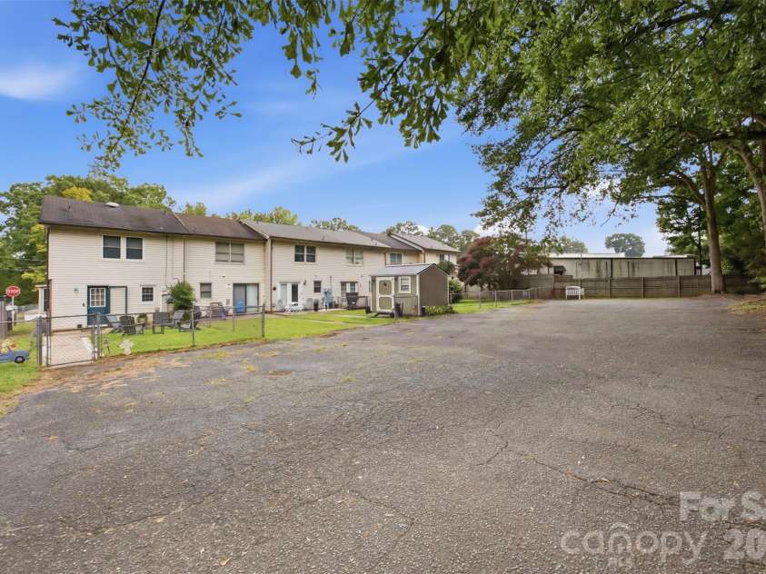 1228 B Oakwood Avenue, Kannapolis, NC 28081.  MLS# CAR4418779, YatesRealty ID 47355. 