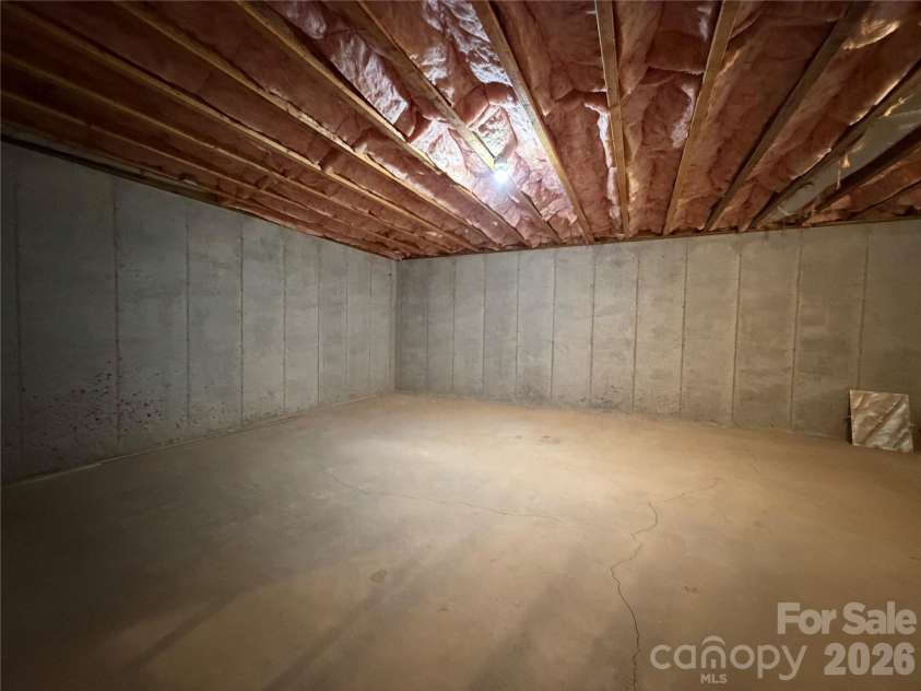 27 Apple Lane, Murphy, NC 28906.  MLS# CAR4418984, YatesRealty ID 47357. 