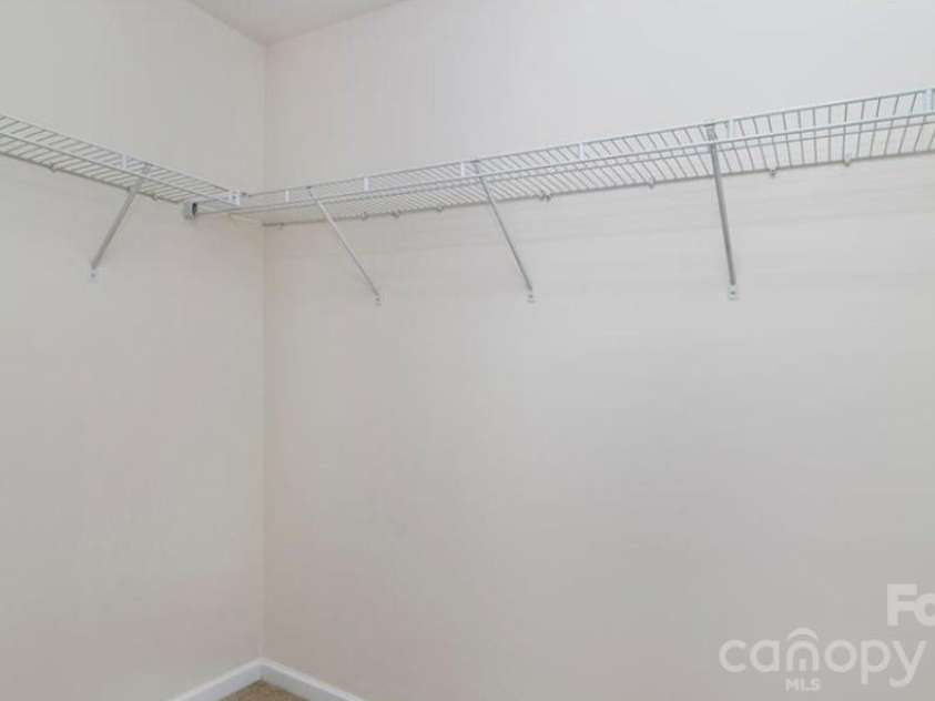 14416 Glendon Hall Lane, Charlotte, NC 28262.  MLS# CAR4418921, YatesRealty ID 47358. 