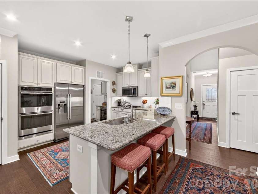 5804 Barrowlands Court, Charlotte, NC 28210.  MLS# CAR4417069, YatesRealty ID 47359. 