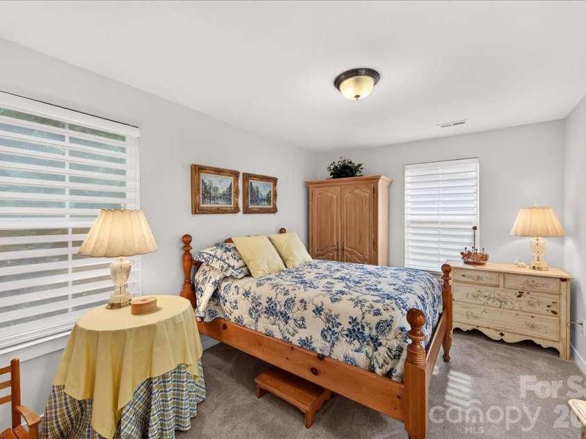 5804 Barrowlands Court, Charlotte, NC 28210.  MLS# CAR4417069, YatesRealty ID 47359. 