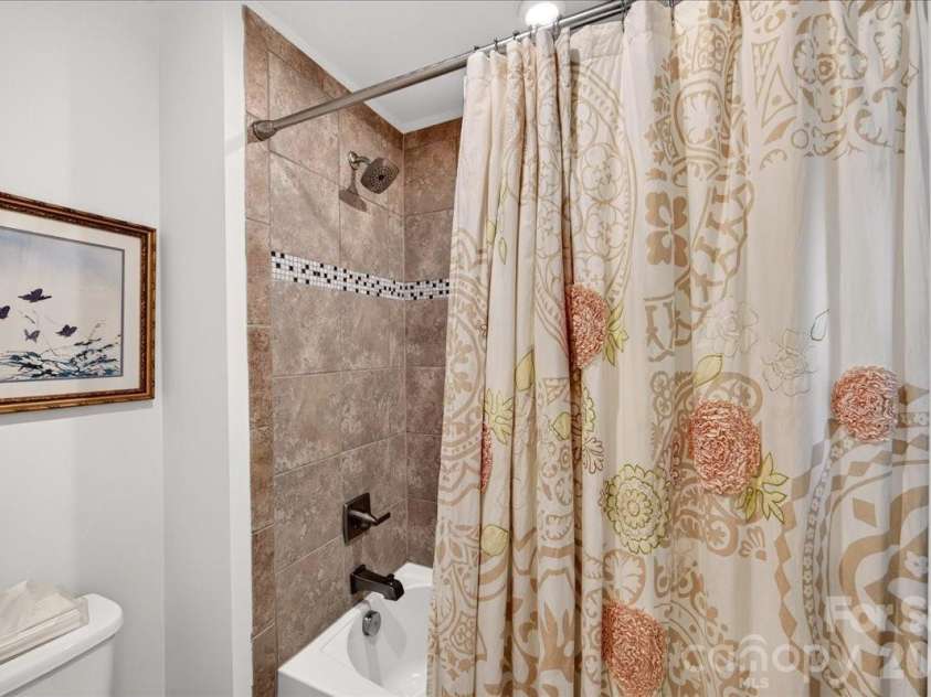 5804 Barrowlands Court, Charlotte, NC 28210.  MLS# CAR4417069, YatesRealty ID 47359. 