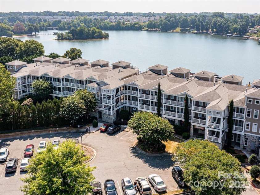 637 Williamson Road, Mooresville, NC 28117.  MLS# CAR4241846, YatesRealty ID 4736. 