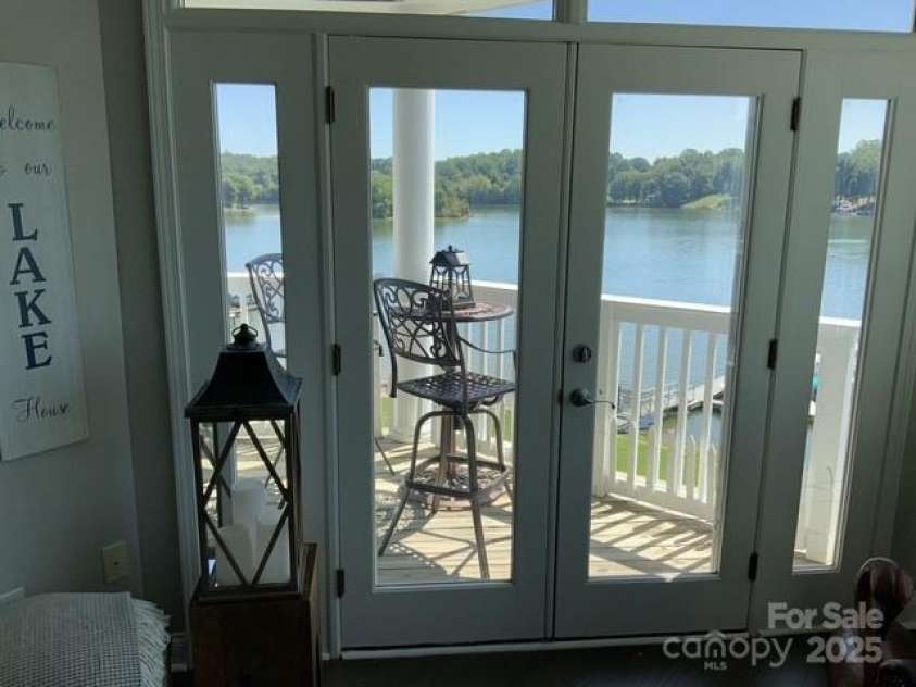 637 Williamson Road, Mooresville, NC 28117.  MLS# CAR4241846, YatesRealty ID 4736. Access to covered Patio from Great Room