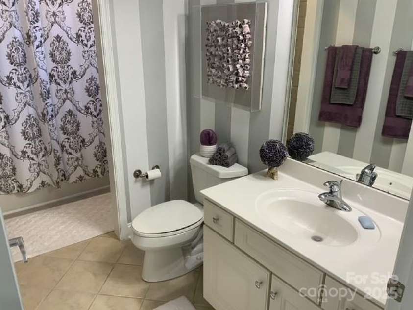 637 Williamson Road, Mooresville, NC 28117.  MLS# CAR4241846, YatesRealty ID 4736. Guest Full Bath