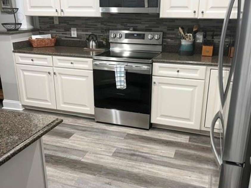 637 Williamson Road, Mooresville, NC 28117.  MLS# CAR4241846, YatesRealty ID 4736. Updated kitchen 