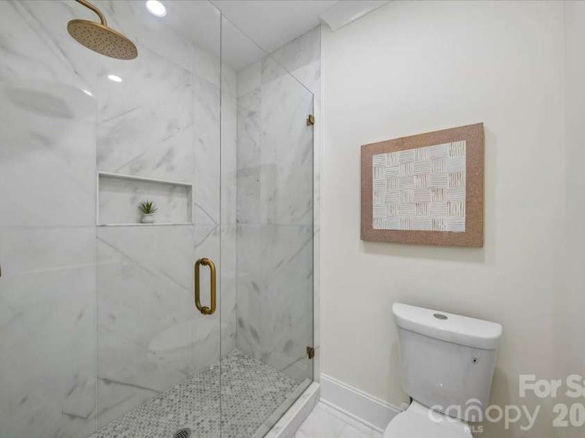 4635 Water Oak Road, Charlotte, NC 28211.  MLS# CAR4415102, YatesRealty ID 47360. 