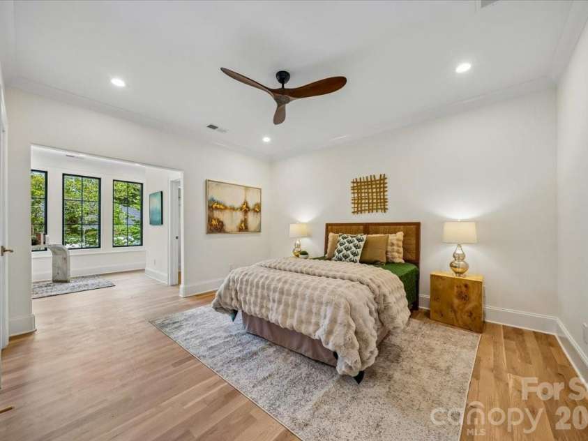 4635 Water Oak Road, Charlotte, NC 28211.  MLS# CAR4415102, YatesRealty ID 47360. 
