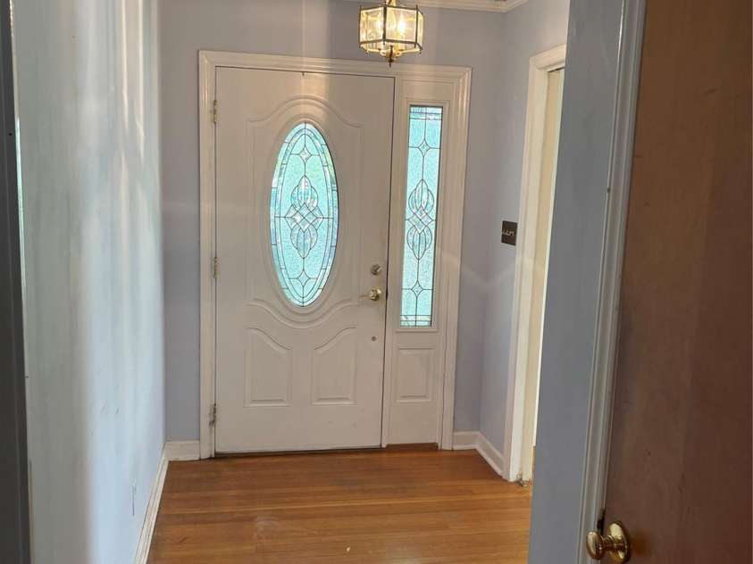 1215 Brockton Lane, Charlotte, NC 28226.  MLS# CAR4418213, YatesRealty ID 47364. 