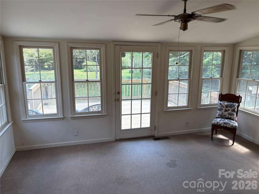 1215 Brockton Lane, Charlotte, NC 28226.  MLS# CAR4418213, YatesRealty ID 47364. 