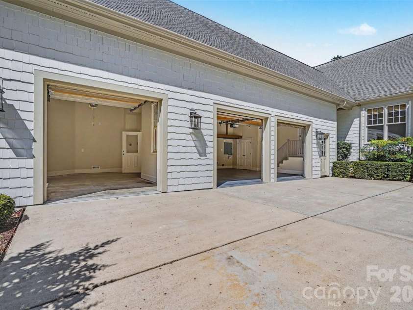 21253 Sandy Cove Road, Cornelius, NC 28031.  MLS# CAR4417192, YatesRealty ID 47365. 