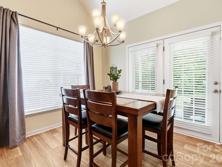 10933 Stone Trail Road, Charlotte, NC 28213.  MLS# CAR4417912, YatesRealty ID 47367. 
