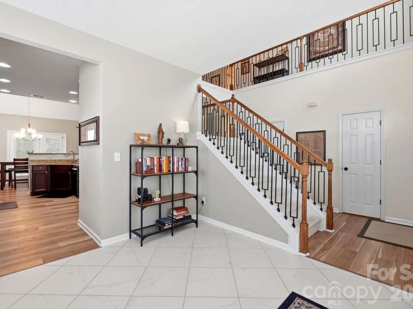 10933 Stone Trail Road, Charlotte, NC 28213.  MLS# CAR4417912, YatesRealty ID 47367. 
