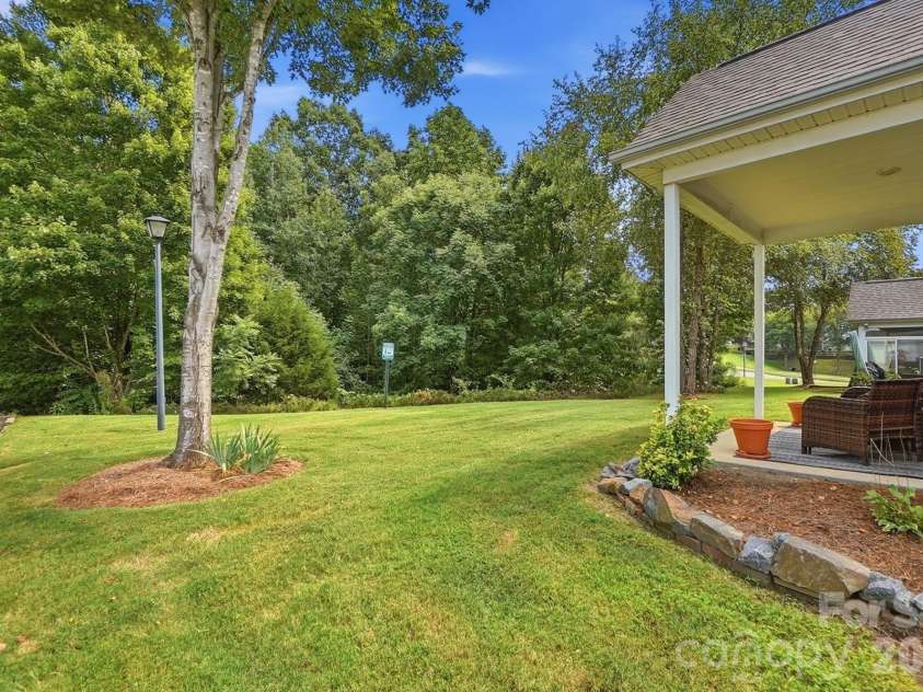 10933 Stone Trail Road, Charlotte, NC 28213.  MLS# CAR4417912, YatesRealty ID 47367. 