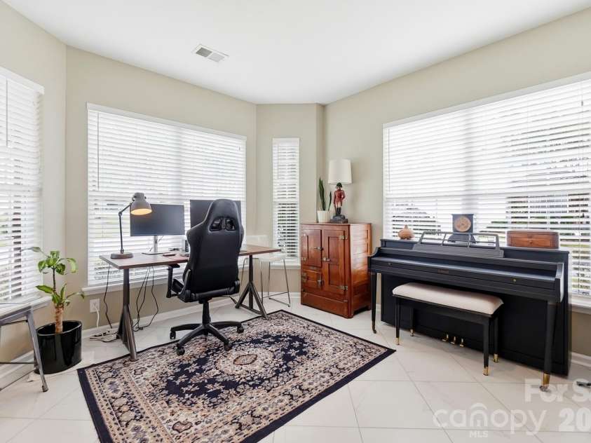 10933 Stone Trail Road, Charlotte, NC 28213.  MLS# CAR4417912, YatesRealty ID 47367. Formal Dining room or home office, filled with light!