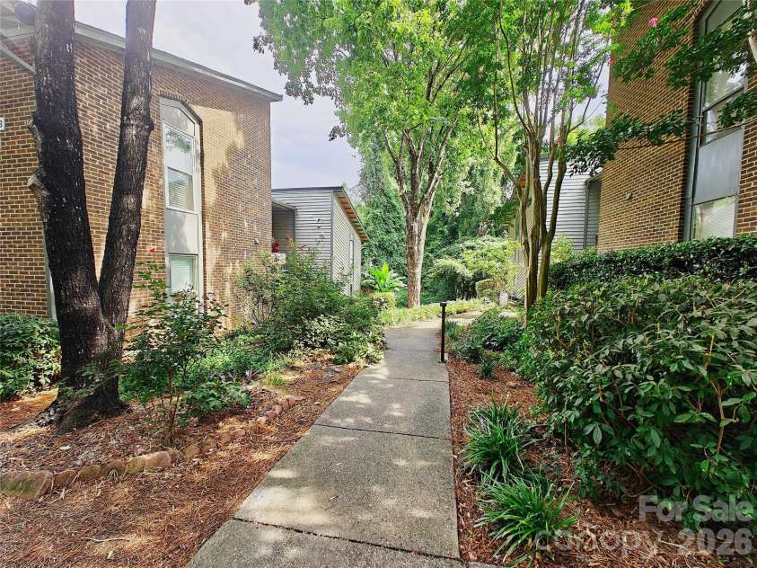 4948 Sardis Road, Charlotte, NC 28270.  MLS# CAR4419055, YatesRealty ID 47368. 