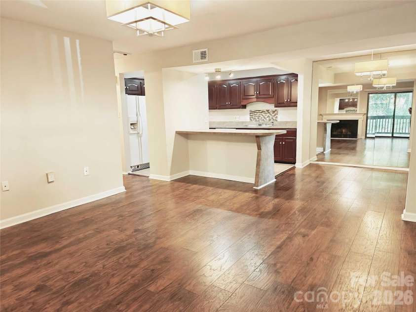 4948 Sardis Road, Charlotte, NC 28270.  MLS# CAR4419055, YatesRealty ID 47368. 