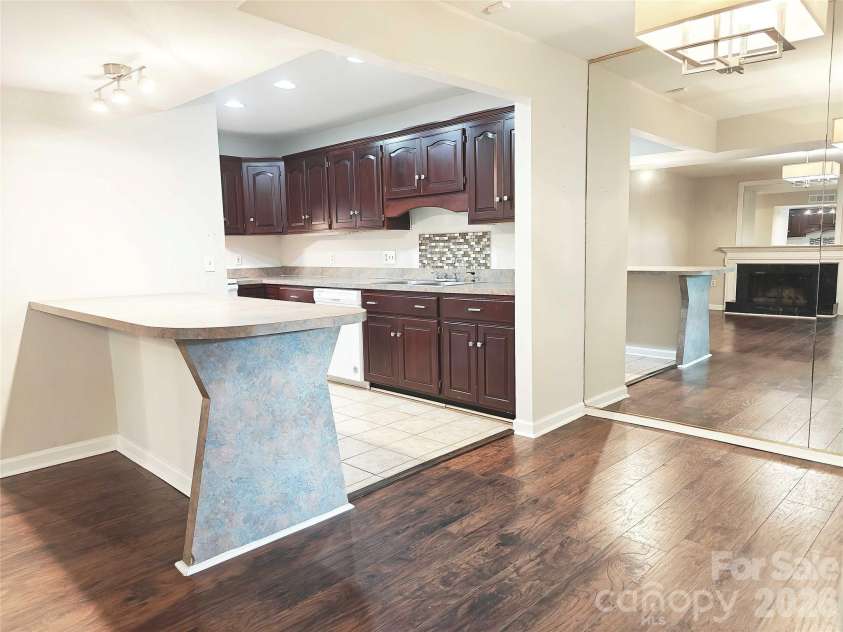 4948 Sardis Road, Charlotte, NC 28270.  MLS# CAR4419055, YatesRealty ID 47368. 