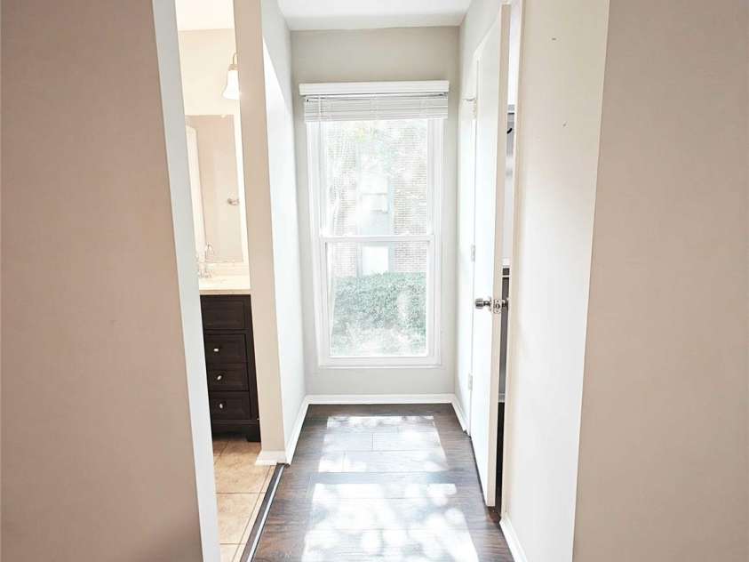 4948 Sardis Road, Charlotte, NC 28270.  MLS# CAR4419055, YatesRealty ID 47368. 