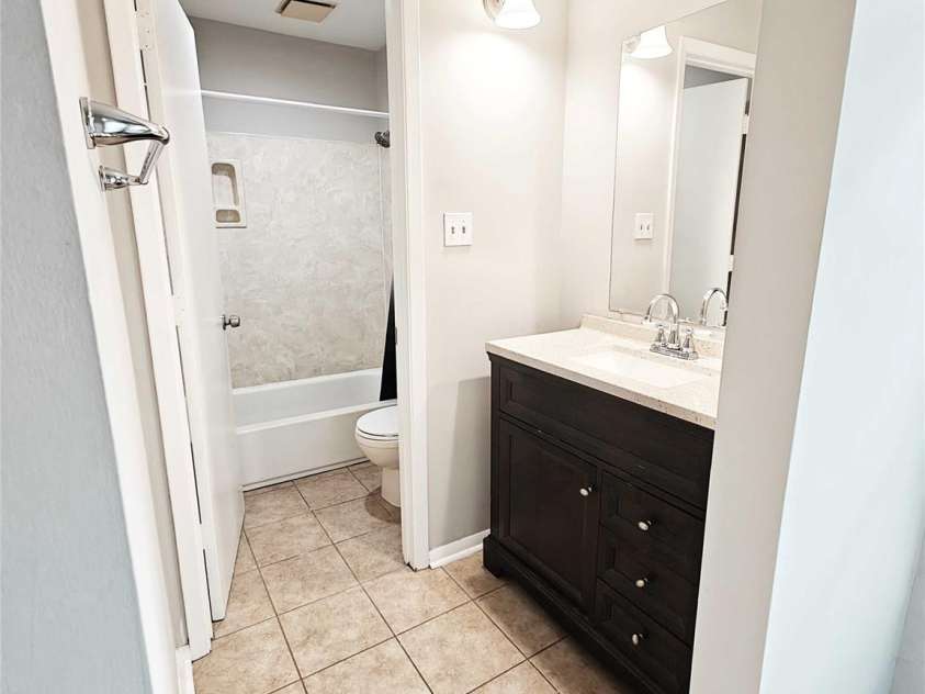 4948 Sardis Road, Charlotte, NC 28270.  MLS# CAR4419055, YatesRealty ID 47368. 