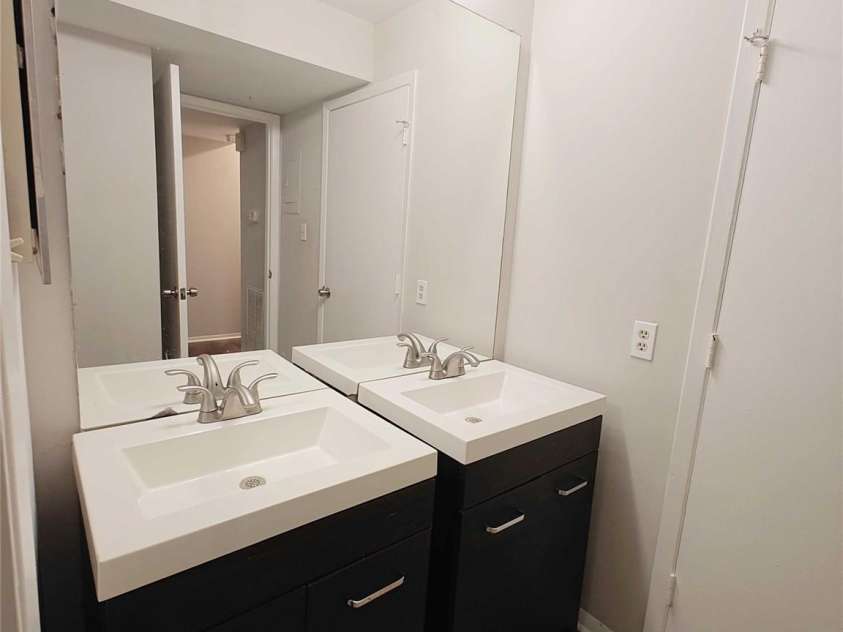 4948 Sardis Road, Charlotte, NC 28270.  MLS# CAR4419055, YatesRealty ID 47368. 
