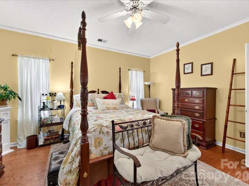 3508 Mallard Cove Court, Charlotte, NC 28269.  MLS# CAR4416576, YatesRealty ID 47369. 