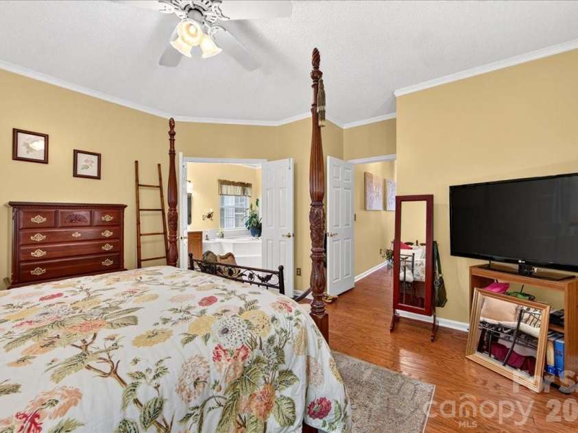 3508 Mallard Cove Court, Charlotte, NC 28269.  MLS# CAR4416576, YatesRealty ID 47369. 