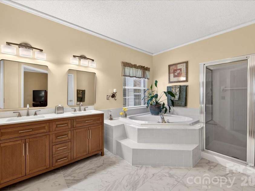 3508 Mallard Cove Court, Charlotte, NC 28269.  MLS# CAR4416576, YatesRealty ID 47369. 