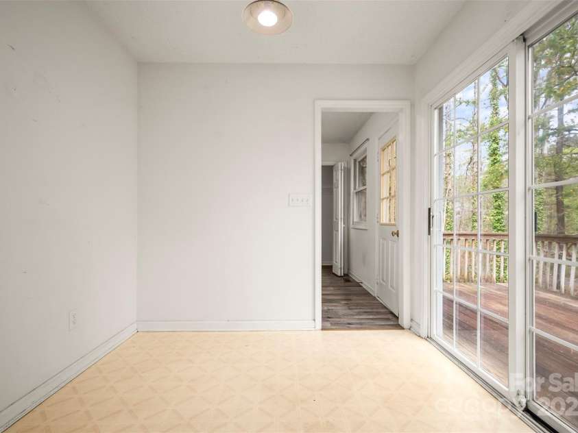 383 Woody Circle, Tryon, NC 28782.  MLS# CAR4242409, YatesRealty ID 4737. 