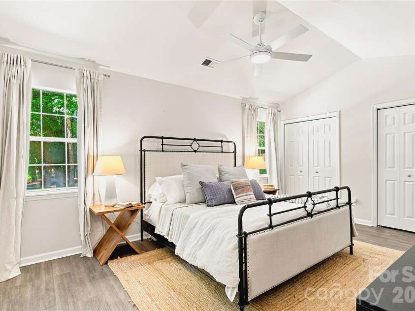 8805 Golf Ridge Drive, Charlotte, NC 28277.  MLS# CAR4418369, YatesRealty ID 47370. 