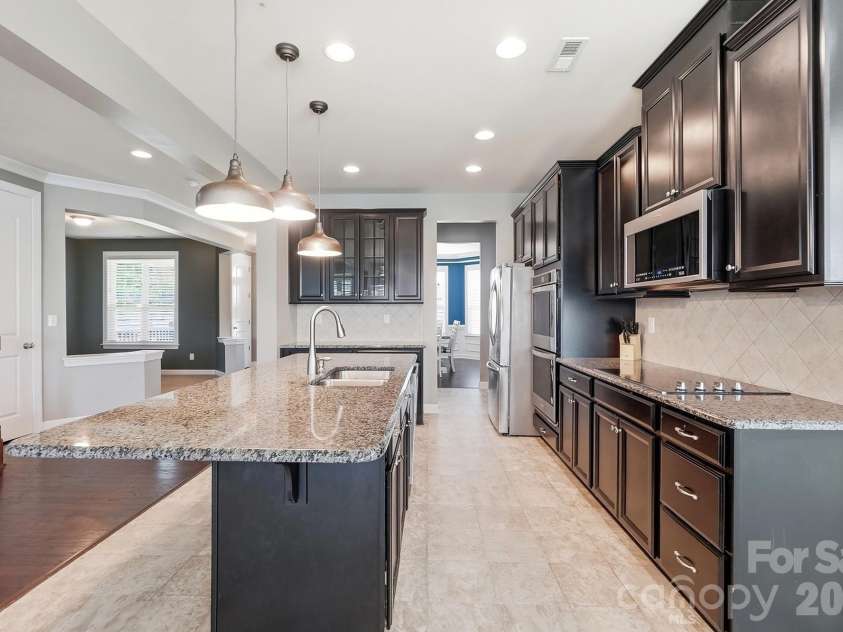 10125 Castlebrooke Drive, Concord, NC 28027.  MLS# CAR4418410, YatesRealty ID 47371. 