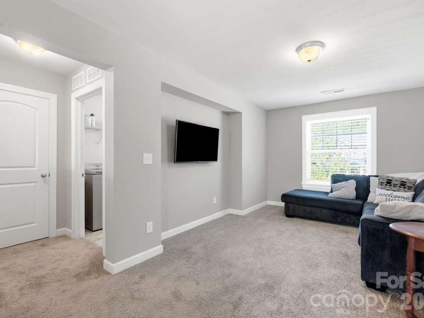 10125 Castlebrooke Drive, Concord, NC 28027.  MLS# CAR4418410, YatesRealty ID 47371. 