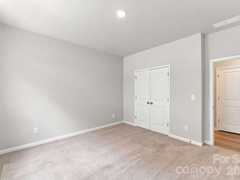 5930 Ardrey Kell Road, Charlotte, NC 28277.  MLS# CAR4418391, YatesRealty ID 47372. 