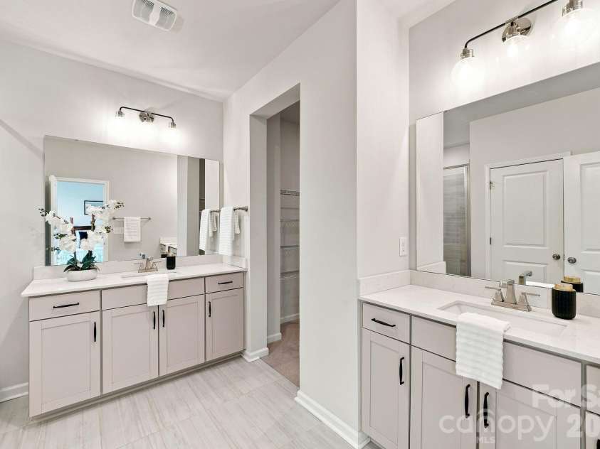 5930 Ardrey Kell Road, Charlotte, NC 28277.  MLS# CAR4418391, YatesRealty ID 47372. 