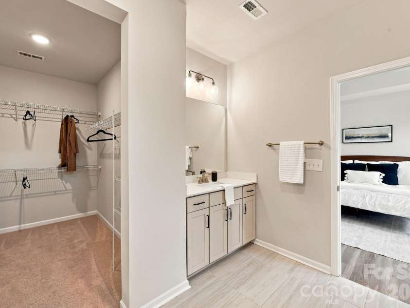5930 Ardrey Kell Road, Charlotte, NC 28277.  MLS# CAR4418391, YatesRealty ID 47372. 