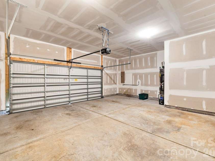 5930 Ardrey Kell Road, Charlotte, NC 28277.  MLS# CAR4418391, YatesRealty ID 47372. 