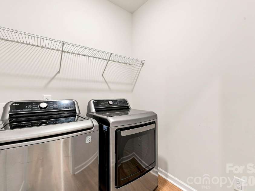 5930 Ardrey Kell Road, Charlotte, NC 28277.  MLS# CAR4418391, YatesRealty ID 47372. Laundry room
