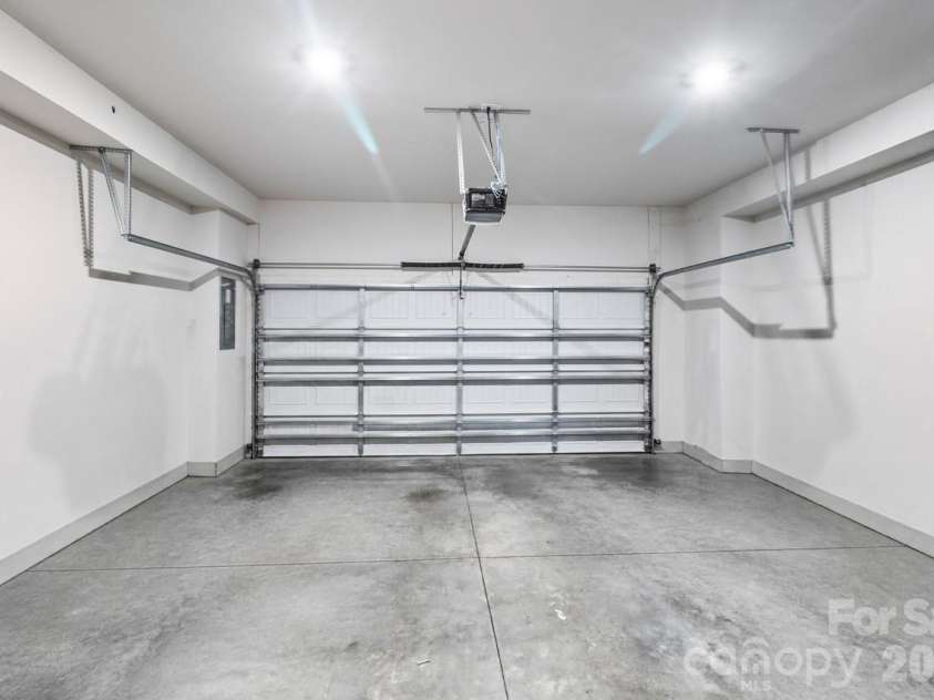 4404 Millennium Avenue, Charlotte, NC 28217.  MLS# CAR4418616, YatesRealty ID 47374. 