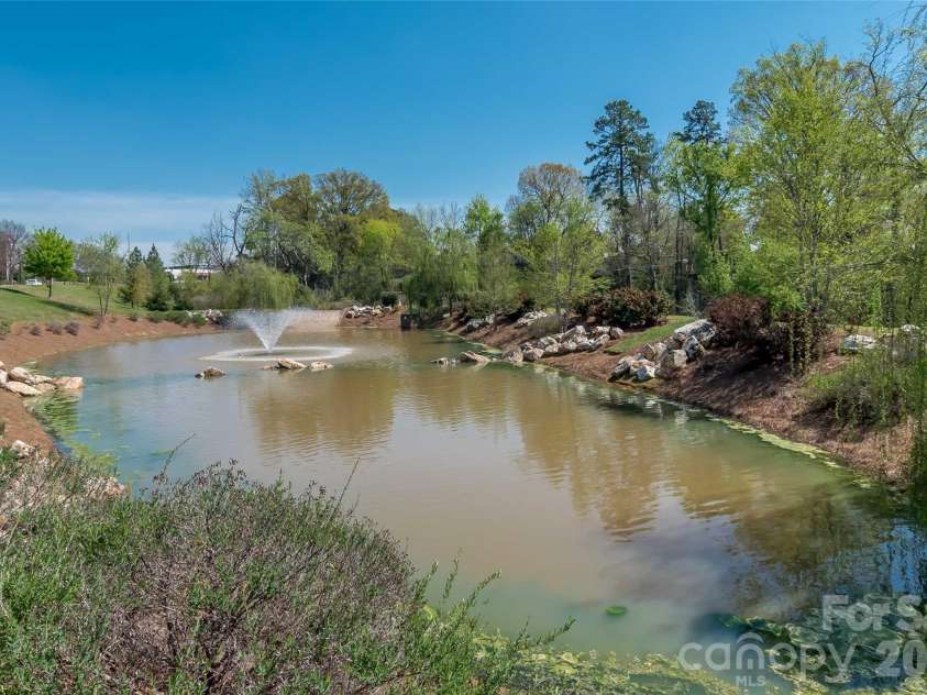 3134 Bending Birch Place, Charlotte, NC 28206.  MLS# CAR4418404, YatesRealty ID 47376. 