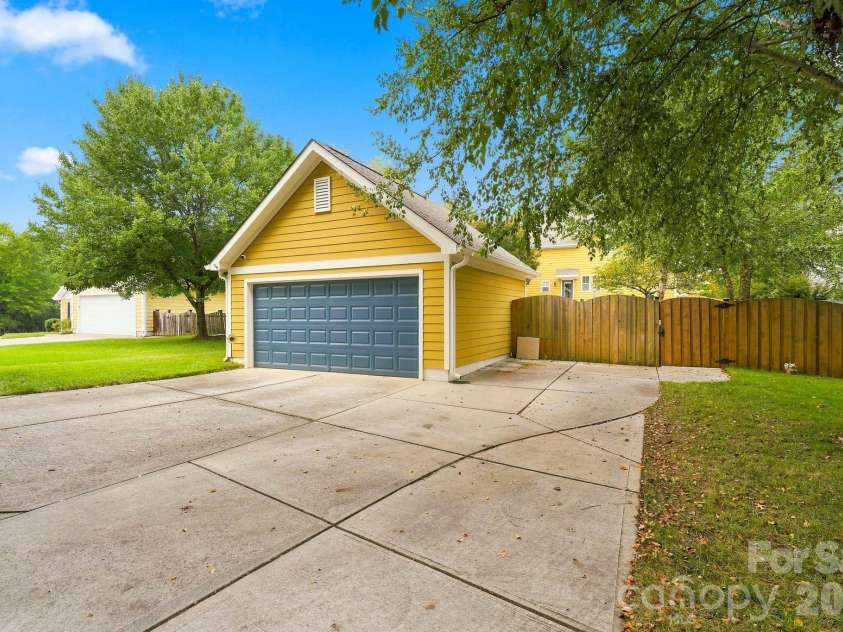 11106 Harbert Road, Huntersville, NC 28078.  MLS# CAR4419125, YatesRealty ID 47378. 