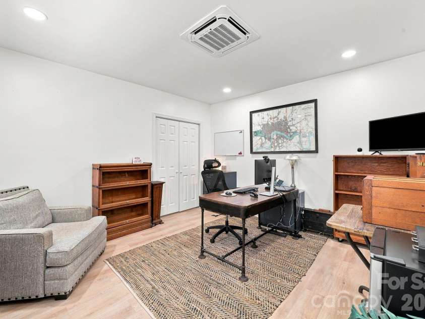 11106 Harbert Road, Huntersville, NC 28078.  MLS# CAR4419125, YatesRealty ID 47378. Office