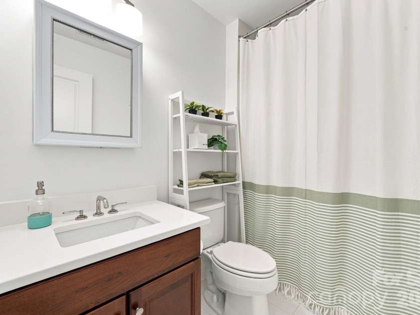 11106 Harbert Road, Huntersville, NC 28078.  MLS# CAR4419125, YatesRealty ID 47378. Second Full Bath